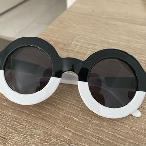 WILDFOX sunnies
